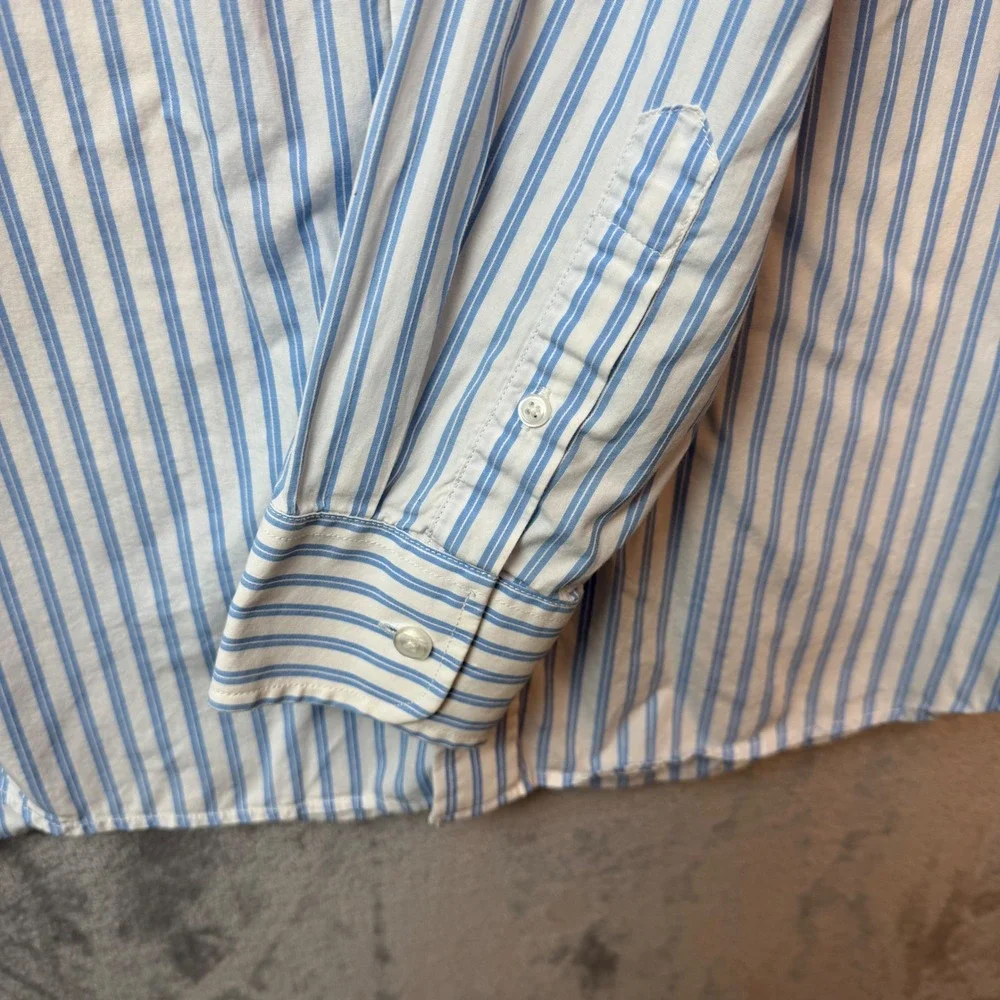 American Eagle Button Down Shirt Men Medium Blue White Striped Preppy Y2K Casual